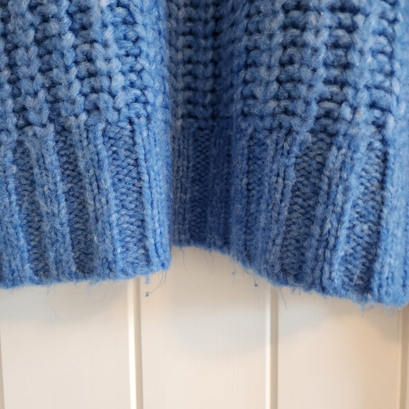 American Eagle Sweater X Small Blue - Picture 3 of 15